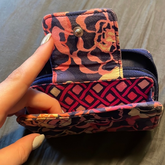 Vera Bradley wallet - Picture 1 of 5